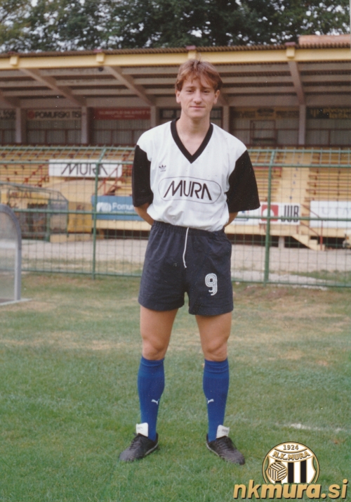 PrimožGliha_199394_01.jpg Primož Gliha v sezoni 1993/1994.