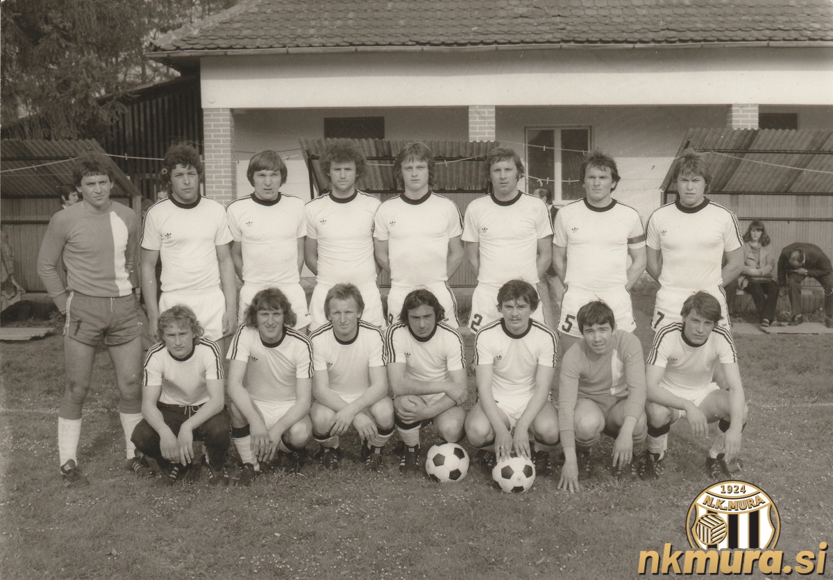 Stojijo (od leve): Ribaš, Šarkezi, Rous, Pintarič, Nagy, Horvat, Jerič, Gašpar. Čepijo: Slavic, Horvat, Hozjan, Kuzma, Mörec, Gerenčer (fotograf), Baranja. Stojijo (od leve): Ribaš, Šarkezi, Rous, Pintarič, Nagy, Horvat, Jerič, Gašpar. Čepijo: Slavic, Horvat, Hozjan, Kuzma, Mörec, Gerenčer (fotograf), Baranja.