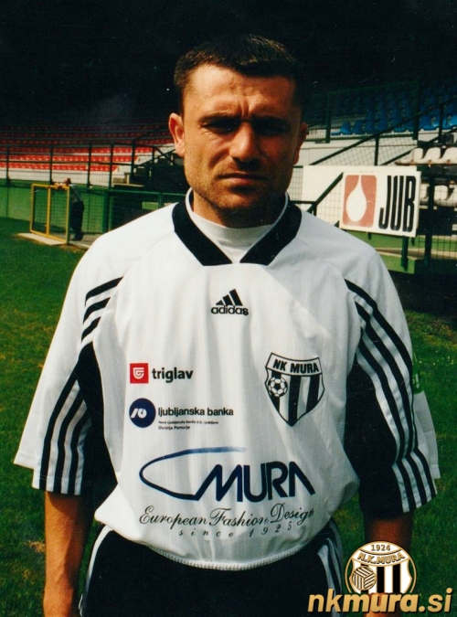 ViktorTrenevski.jpg Viktor Trenevski leta 2002.
