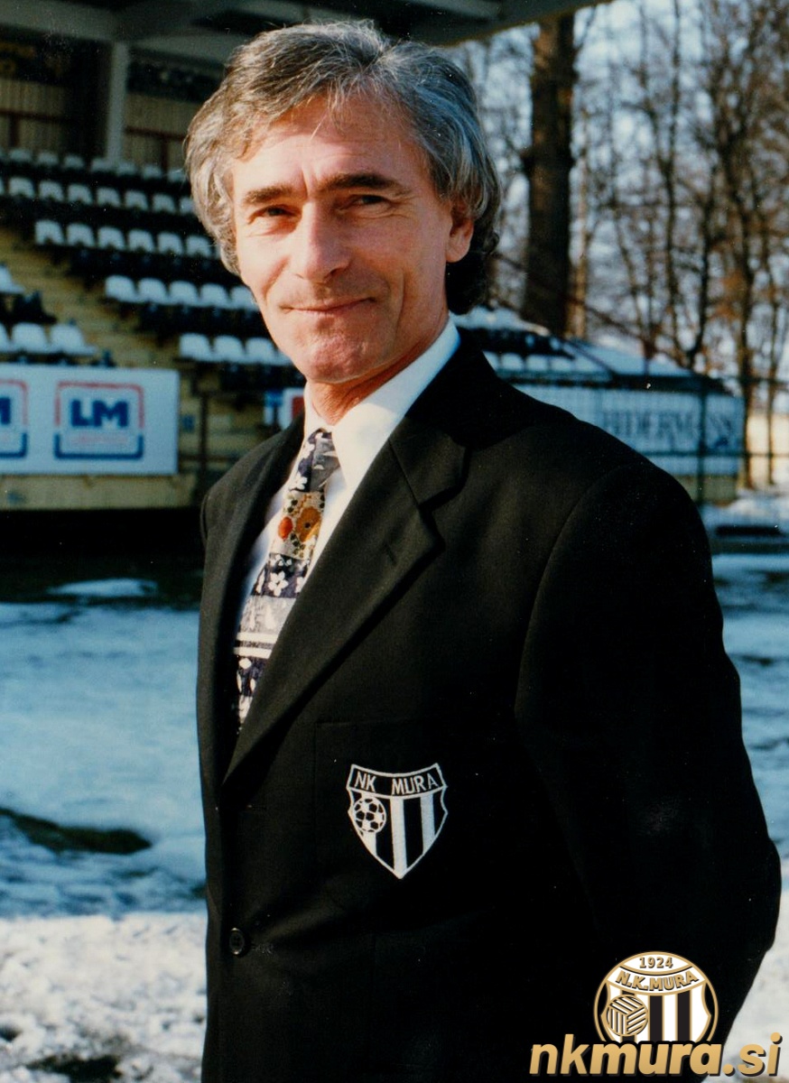 Zlatko Tkalčec - tehnišni vodja članske ekipe v sezoni 1996/1997. Zlatko Tkalčec - tehnišni vodja članske ekipe v sezoni 1996/1997.