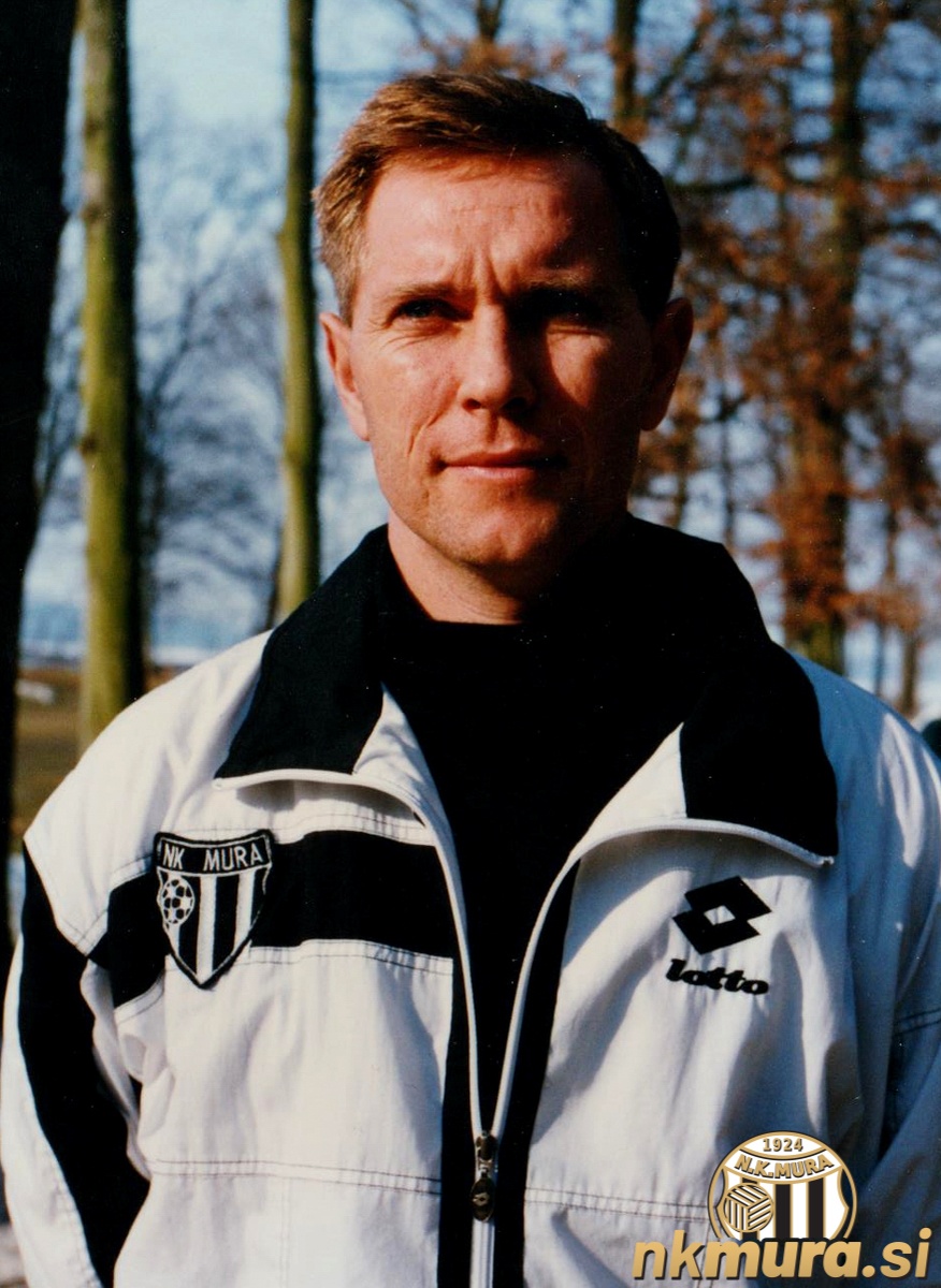 dr. Mladen Prettner, zdravnik Mure v sezoni 1996/1997. dr. Mladen Prettner, zdravnik Mure v sezoni 1996/1997.
