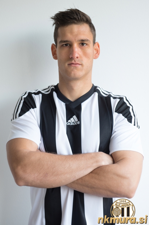 DSC_4260_NikolaTompa_leto2016.jpg Nikola Tompa leta 2016