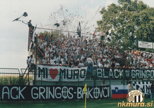 Severna tribuna na tekmi Mura : Aarau. Severna tribuna na tekmi Mura : Aarau.