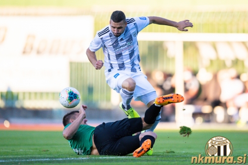Nino Kouter v akciji. Nino Kouter v akciji.