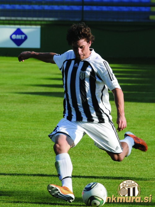 Erik Janža v sezoni 2011/2012. Erik Janža v sezoni 2011/2012.