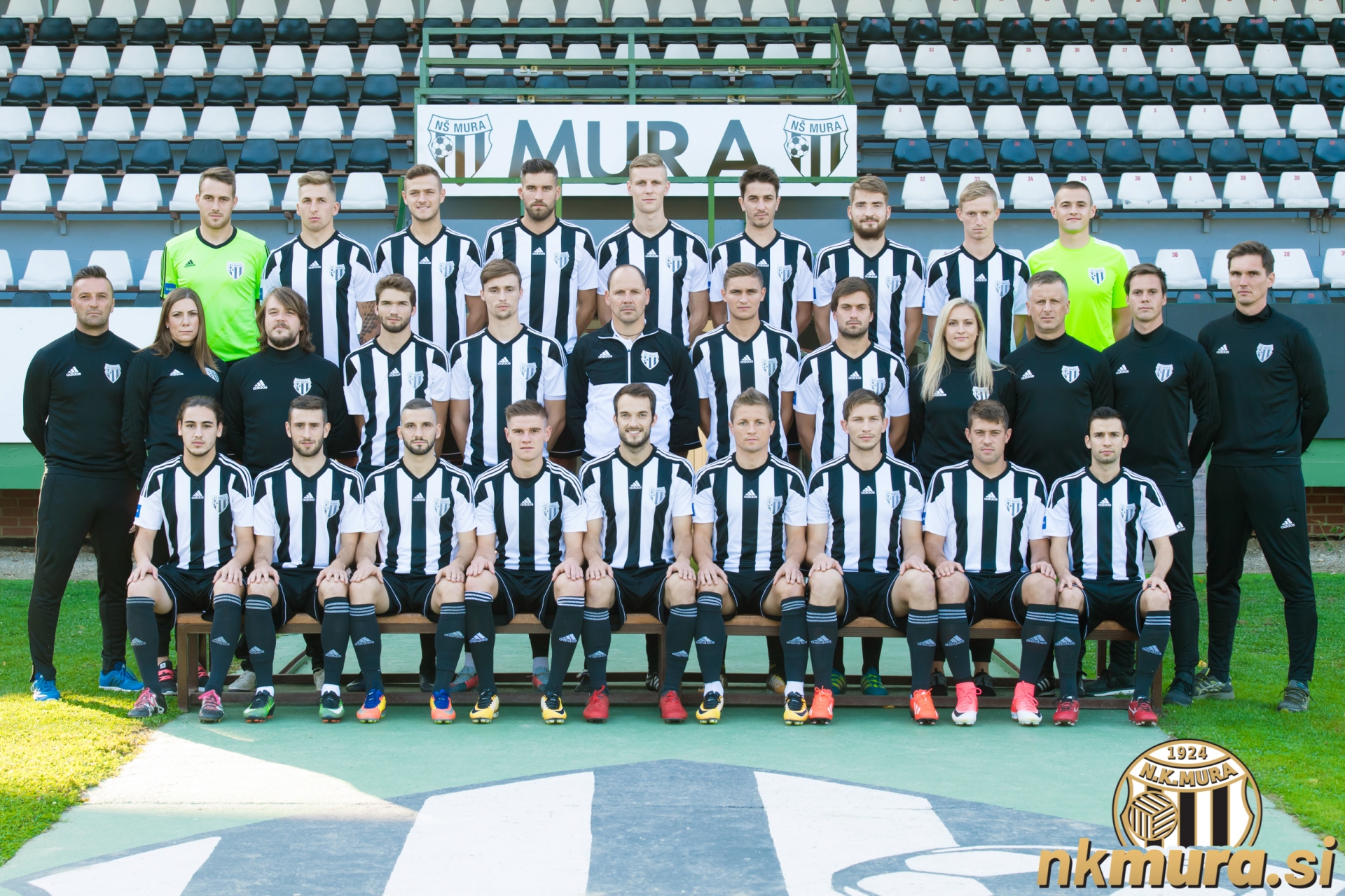 Zgornja vrsta (od leve): Matej Andrejč, Dejan Kurbus, Aleksandar Bošković, Saša Celec, Zvonimir Žiger, Mihael Karas, Nik Lorbek, Žan Karničnik, Dean Šafarić.
Srednja vrsta: Damjan Ošlaj (pomočnik trenerja), Tamara Rantaša (ekonominja), Uroš Mavrič (fizioterapevt), Klemen Pucko, Rok Sirk, Ante Šimundža (trener), Sebastjan Šlak, Niko Kisilak, Paola Aleksieva (maserka), Damjan Gajser (pomočnik trenerja), Dejan Novak (kondicijski trener), Aleš Luk (trener vratarjev).
Spodnja vrsta: Kevin Car, Alen Kozar, Nino Kouter, Luka Bobičanec, Žiga Kous, Antonio Dodlek, Borut Lukač, Amadej Maroša, Arpad Vaš.
Foto: Aleš Cipot/fotolens.si. Zgornja vrsta (od leve): Matej Andrejč, Dejan Kurbus, Aleksandar Bošković, Saša Celec, Zvonimir Žiger, Mihael Karas, Nik Lorbek, Žan Karničnik, Dean Šafarić.
Srednja vrsta: Damjan Ošlaj (pomočnik trenerja), Tamara Rantaša (ekonominja), Uroš Mavrič (fizioterapevt), Klemen Pucko, Rok Sirk, Ante Šimundža (trener), Sebastjan Šlak, Niko Kisilak, Paola Aleksieva (maserka), Damjan Gajser (pomočnik trenerja), Dejan Novak (kondicijski trener), Aleš Luk (trener vratarjev).
Spodnja vrsta: Kevin Car, Alen Kozar, Nino Kouter, Luka Bobičanec, Žiga Kous, Antonio Dodlek, Borut Lukač, Amadej Maroša, Arpad Vaš.
Foto: Aleš Cipot/fotolens.si.