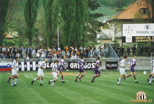 Prihod na igrišče. Prihod na igrišče.