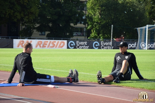 Matic Maruško je treniral po posebnem programu. Zraven njega (desno) je Dejan Novak, kondicijski trener. Matic Maruško je treniral po posebnem programu. Zraven njega (desno) je Dejan Novak, kondicijski trener.