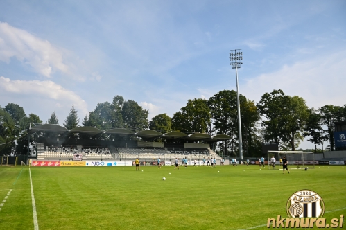 Trening je potekal v popoldanskem času. Trening je potekal v popoldanskem času.