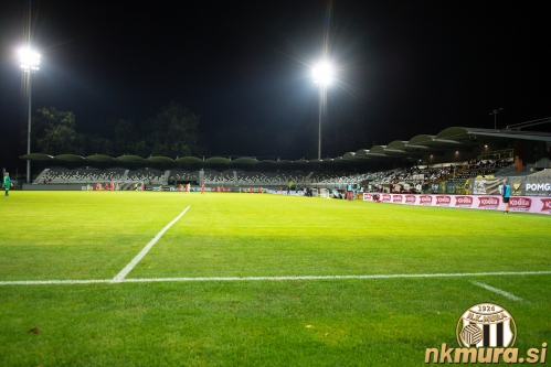 Tribune stadioan Fazanerija so samevale.