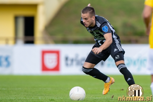 Tomi Horvat. Tomi Horvat.