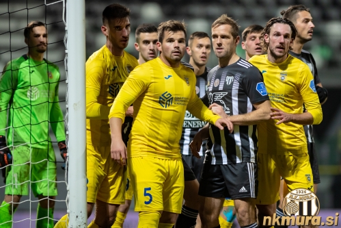 Gneča pred vrati Domžal. Gneča pred vrati Domžal.