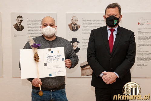 Aleš Horvat in župan Aleksander Jevšek.
