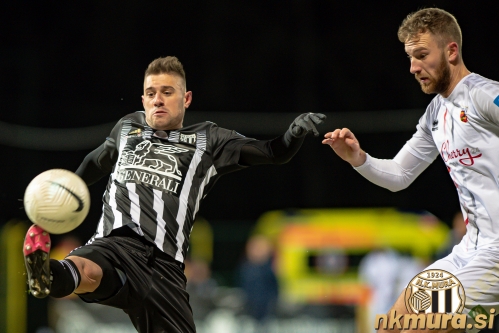 Amadej Maroša je imel lepo priložnost v drugem polčasu.