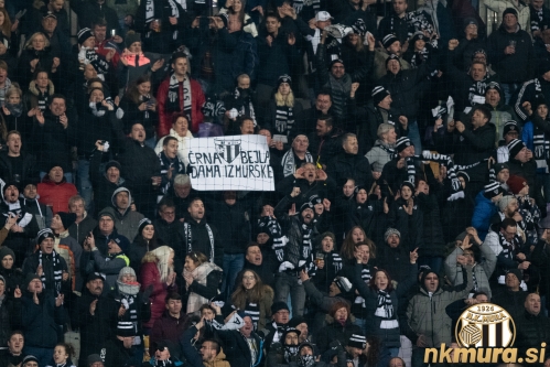 Staro in mlado z obeležji Mure.