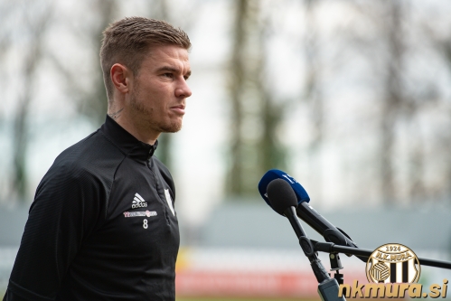 Luka Bobičanec na medijskem terminu pred tekmo Mura : Maribor (14. 3. 2021). Luka Bobičanec na medijskem terminu pred tekmo Mura : Maribor (14. 3. 2021).