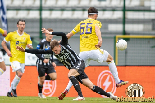 Prekršek nad Kevinom Žižkom je storil Ilija Martinović. Prekršek nad Kevinom Žižkom je storil Ilija Martinović.