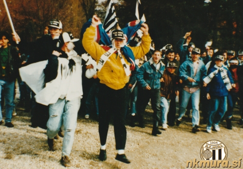 Navijaška skupina Black Gringos.