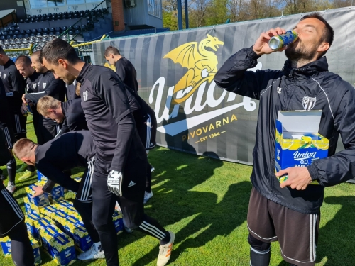 Nogometaši Mure so preizkusili brezalkoholni Radler.