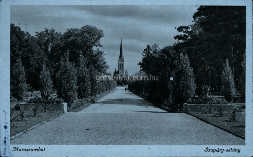 Pogled s soboškega gradu proti evangeličanski cerkvi v Murski Soboti. Fotografija je nastala marca 1942. Pogled s soboškega gradu proti evangeličanski cerkvi v Murski Soboti. Fotografija je nastala marca 1942.