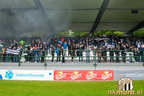 Po dolgem času so si gledalci lahko ogledali tekmo v živo na stadionu.