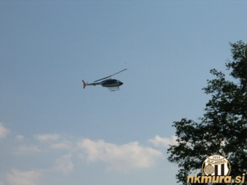 Nad Fazanerijo je krožil policijski helikopter Nad Fazanerijo je krožil policijski helikopter