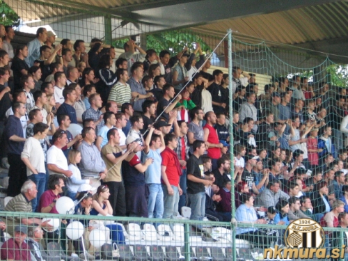 Severna tribuna Severna tribuna