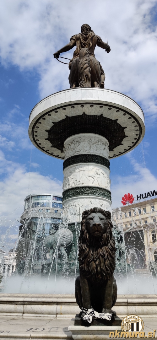 Center Skopja z obeležji Mure. Center Skopja z obeležji Mure.