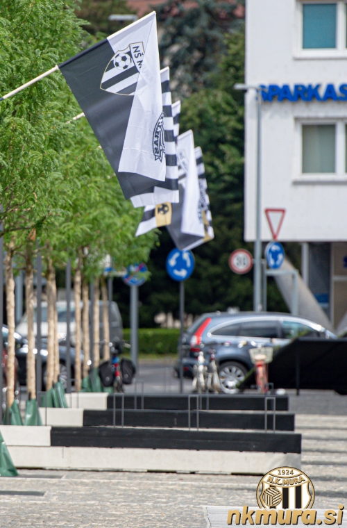 Slovenska ulica v smeri glavnega trga. Slovenska ulica v smeri glavnega trga.