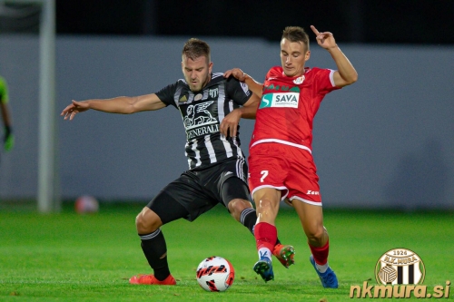 Marko Brkić je zabeležil drugi nastop v sezoni. Tokrat je igral prvi polčas. Marko Brkić je zabeležil drugi nastop v sezoni. Tokrat je igral prvi polčas.