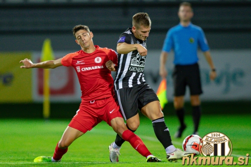 Klemen Šturm je prišel do lepe priložnosti v 47. minuti.