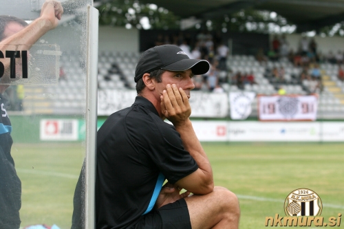 Trener West Hama Gianfranco Zola Trener West Hama Gianfranco Zola