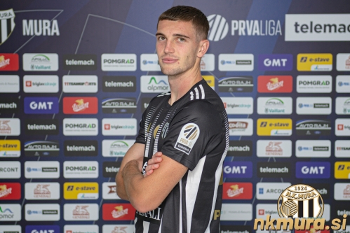 Nardin Mulahusejnović je podpisal triletno pogodbo z Muro. Nardin Mulahusejnović je podpisal triletno pogodbo z Muro.