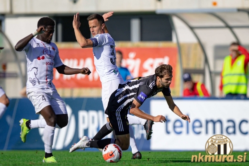 Prekršek nad Klemnom Puckom.