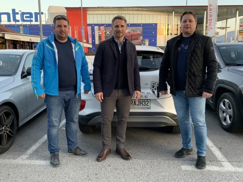 Denis Rajbar, Almir Sulejmanović in Robert Kuzmič. Denis Rajbar, Almir Sulejmanović in Robert Kuzmič.