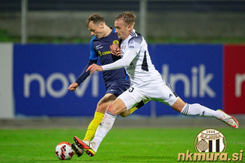 Marin Karamarko je v obrambi nadomestil Jana Gorenca. Marin Karamarko je v obrambi nadomestil Jana Gorenca.