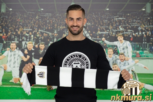 Matko Obradović je 1. novembra 2021 podaljšal pogodbo z Muro do konca leta 2025.