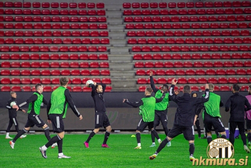 Trening Murašev na Roazhon Parku. Trening Murašev na Roazhon Parku.