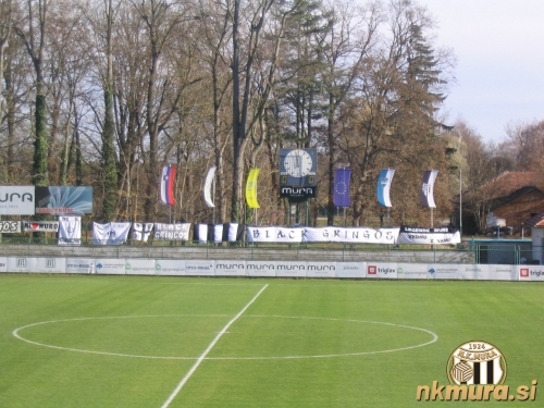 Black Gringosi so bili z Muro. Black Gringosi so bili z Muro.