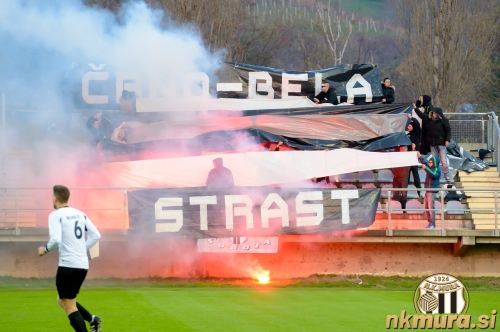 Koreografija navijaške skupine Black Gringos. Koreografija navijaške skupine Black Gringos.