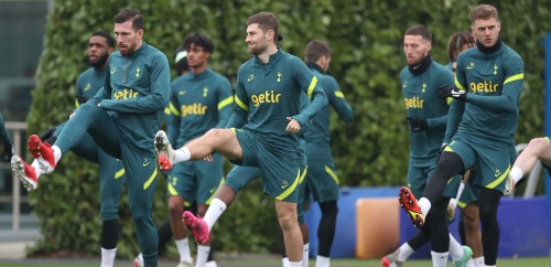 Tottenham je uradni trening opravil v Angliji. Zelenico stadiona v Mariboru bodo prvič preizkusili na tekmi. Tottenham je uradni trening opravil v Angliji. Zelenico stadiona v Mariboru bodo prvič preizkusili na tekmi.
