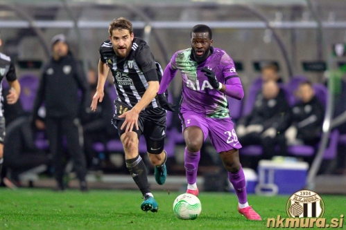 Nik Lorbek in Tanguy Ndombélé Nik Lorbek in Tanguy Ndombélé