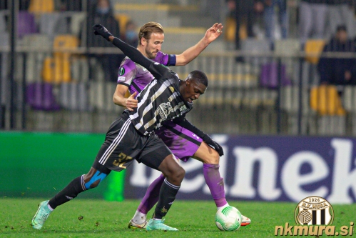 Samsindin Ouro in Harry Kane. Samsindin Ouro in Harry Kane.