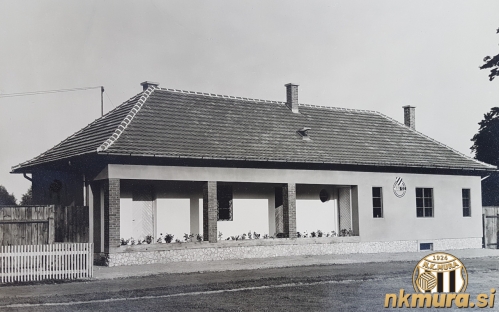 Slačilnice Mure iz leta 1944. Namenu so jih predali 30. julija 1944. Slačilnice Mure iz leta 1944. Namenu so jih predali 30. julija 1944.
