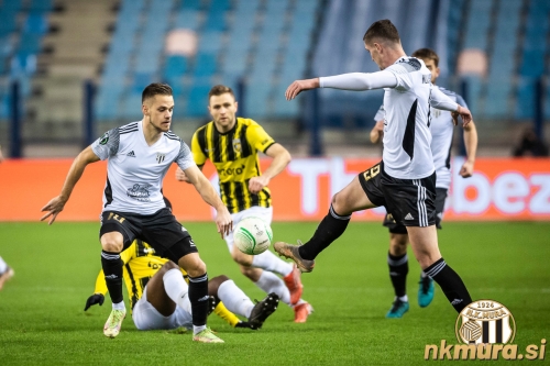 Tomi Horvat (levo) in Nadrin Mulahusejnović (desno). Tomi Horvat (levo) in Nadrin Mulahusejnović (desno).