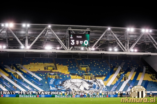 V 73. minuti je bilo 3:0 za Vitesse. V 73. minuti je bilo 3:0 za Vitesse.