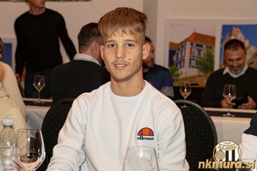 Niko Kasalo Niko Kasalo