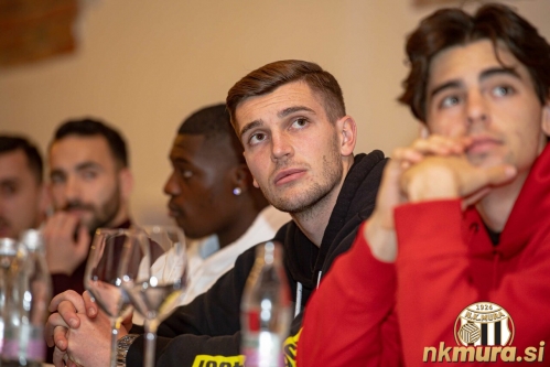 Nardin Mulahusejnović Nardin Mulahusejnović