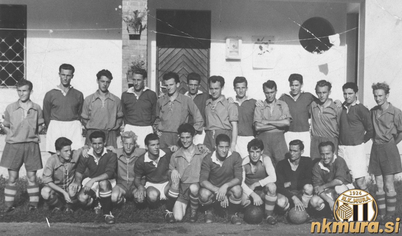 Sobota in sindikalna reprezentanca Splita. Nogometaši Sobote, ki so v svetlejših dresih stojijo od leve: Janez Horvat, Mirko Babič, ?, Franc Kološa, Jurij Vrtarič, Franc Sečko, Aki Norčič. Čepijo: Feri Kološa, Ludvik Norčič, Ciril Klajnšček in Alojz Režonja (vratar). Sobota in sindikalna reprezentanca Splita. Nogometaši Sobote, ki so v svetlejših dresih stojijo od leve: Janez Horvat, Mirko Babič, ?, Franc Kološa, Jurij Vrtarič, Franc Sečko, Aki Norčič. Čepijo: Feri Kološa, Ludvik Norčič, Ciril Klajnšček in Alojz Režonja (vratar).