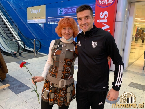 Nogometaši Mure v BTC-ju Murska Sobota. Nogometaši Mure v BTC-ju Murska Sobota.